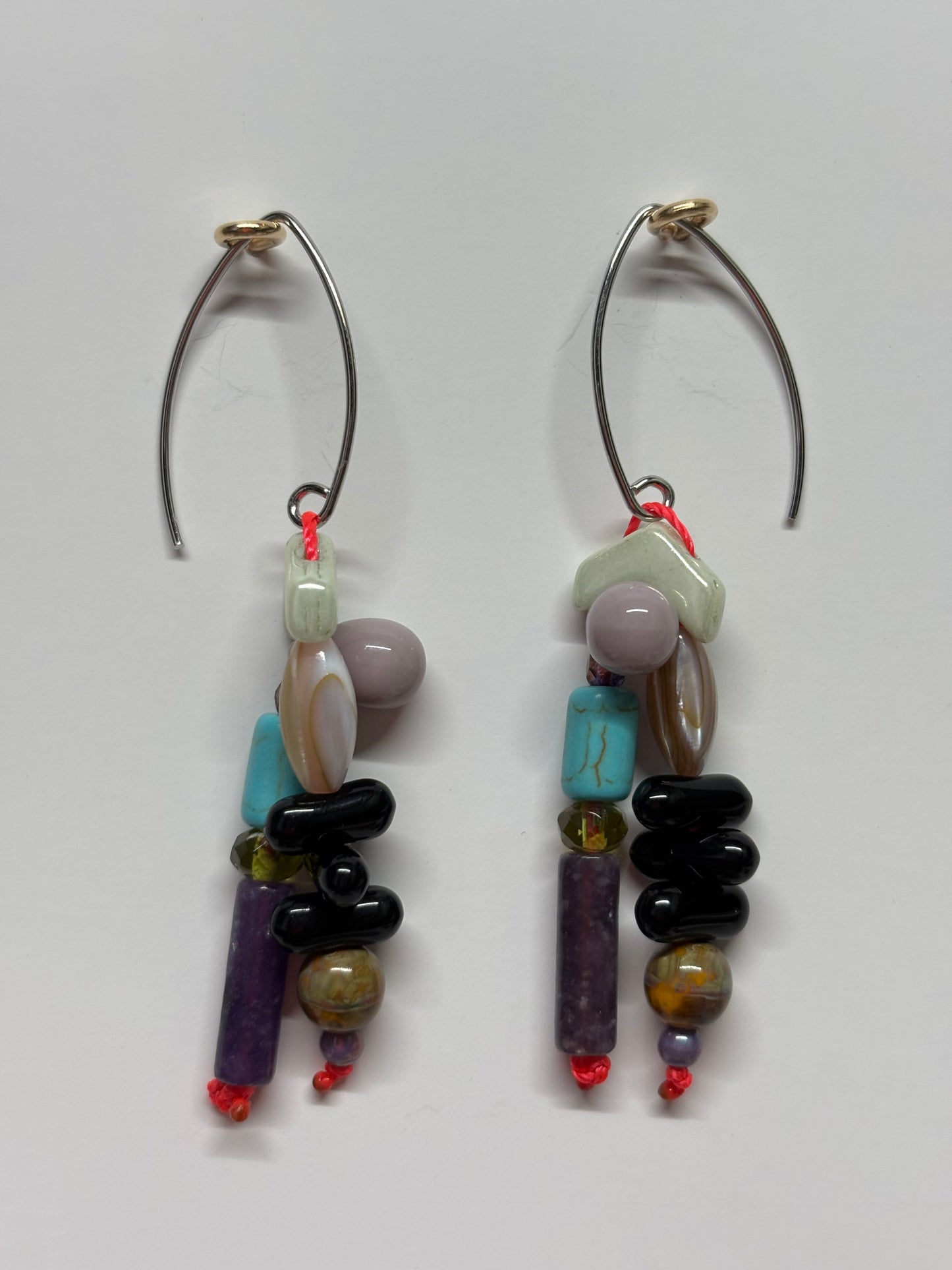 Glass and semiprecious stones bead earrings