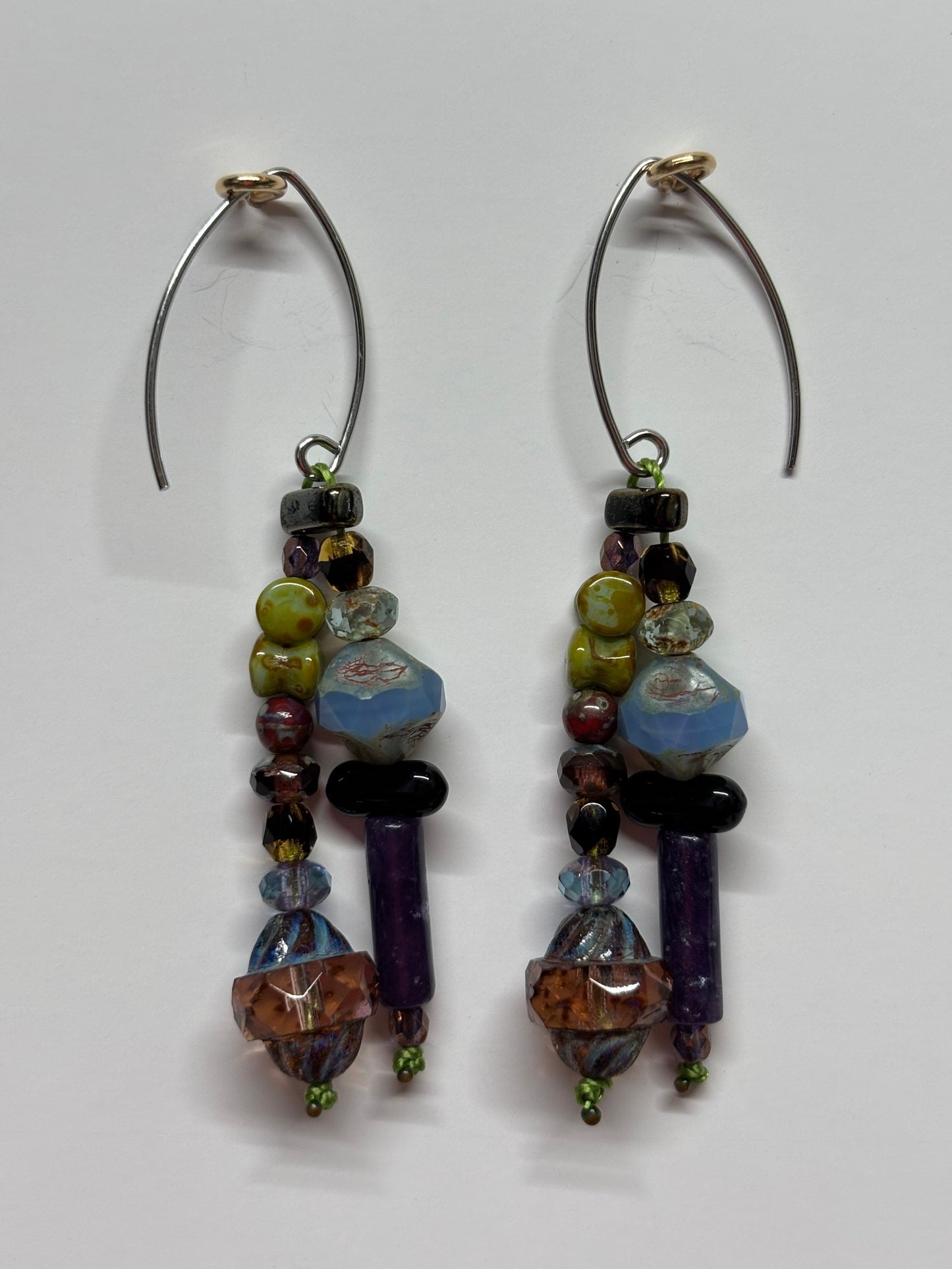 Glass and semiprecious stones bead earrings