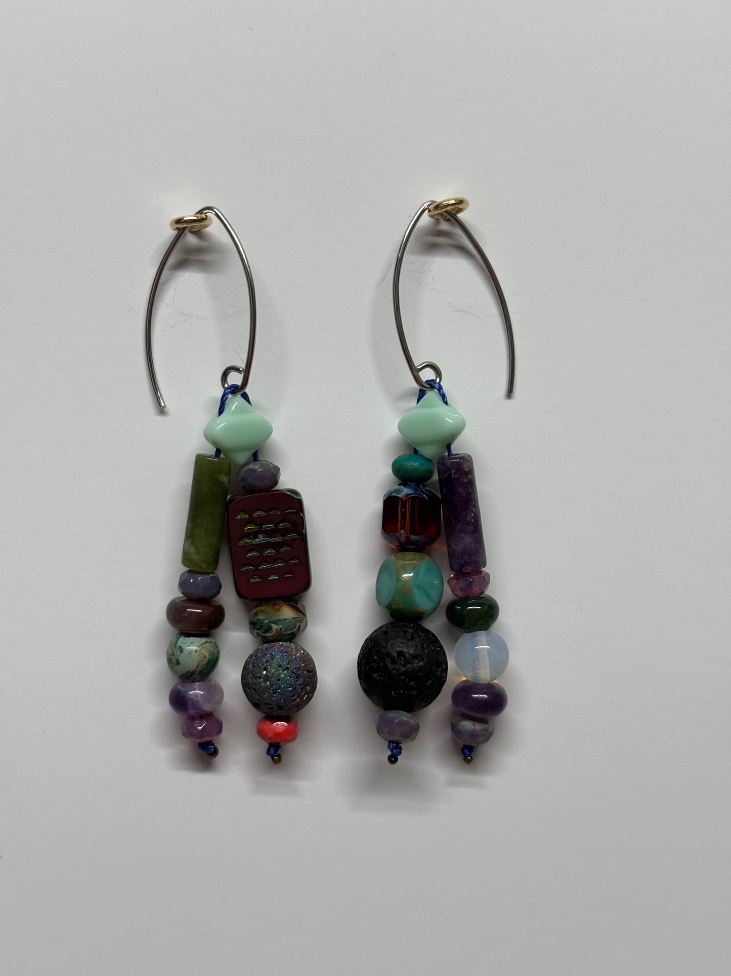 Glass and semiprecious stones bead earrings